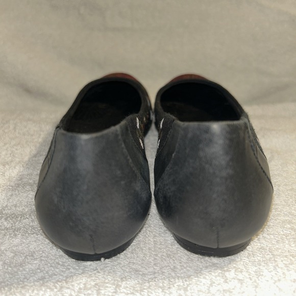 Born Women's Ballet Flat,Floral Embroidered Fabric-Leather,6 M,36.5 EU - Picture 4 of 16